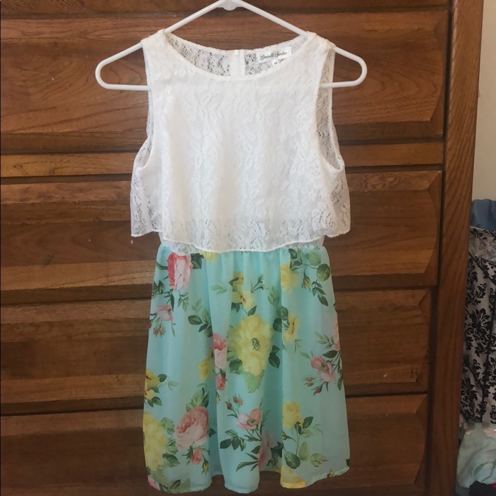 Juniors Dress